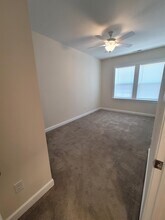 1006 Fishermans Rd in Norfolk, VA - Building Photo - Building Photo