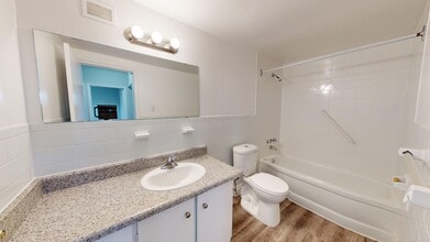 Stylewood Court in Burlington, ON - Building Photo - Building Photo