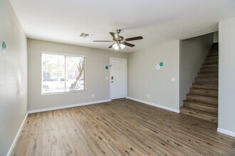 1198 E Dust Devil Dr in San Tan Valley, AZ - Foto de edificio - Building Photo