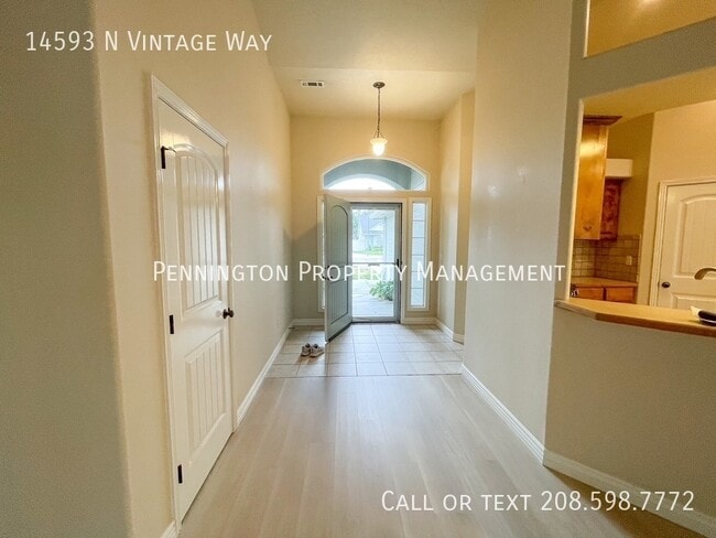 14593 N Vintage Way in Nampa, ID - Building Photo - Building Photo