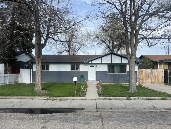 property at 1335 S Lowell St