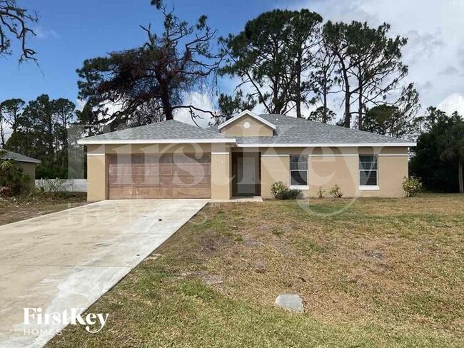 property at 1553 S Cranberry Blvd