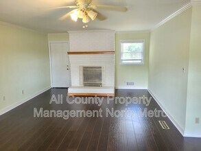 2437 Lower Roswell Rd in Marietta, GA - Building Photo - Building Photo
