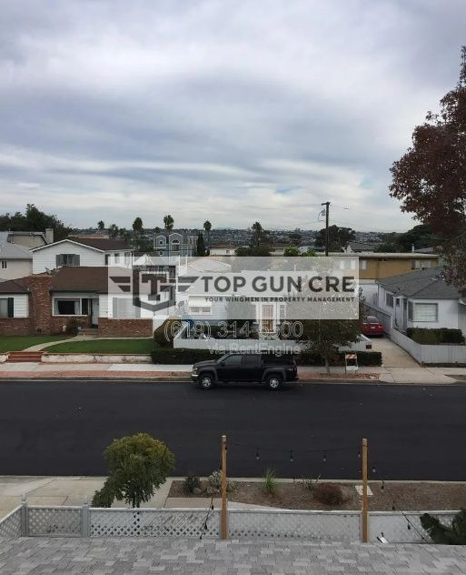 3720 Yosemite St in San Diego, CA - Building Photo - Building Photo