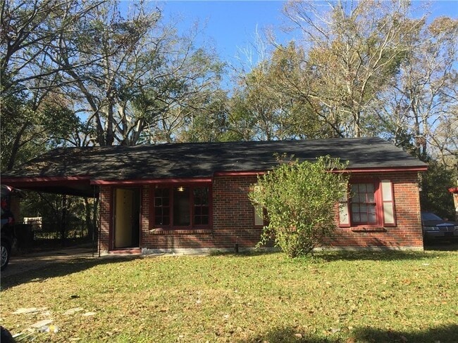 property at 1400 W Gulf Field Dr