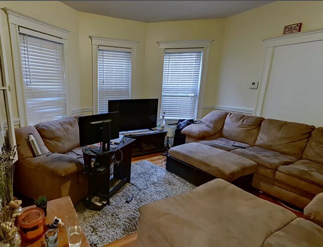 671 Washington St in Boston, MA - Building Photo - Building Photo