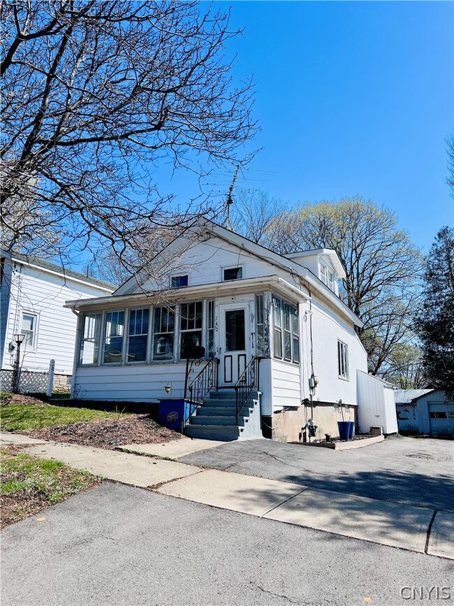 property at 140 E Oneida St