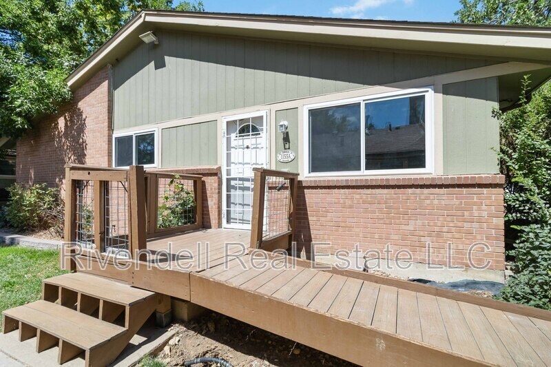 1155 S Fairplay Cir in Aurora, CO - Building Photo