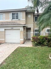 17092 NW 22nd St, Unit E-2419 in Pembroke Pines, FL - Building Photo - Building Photo