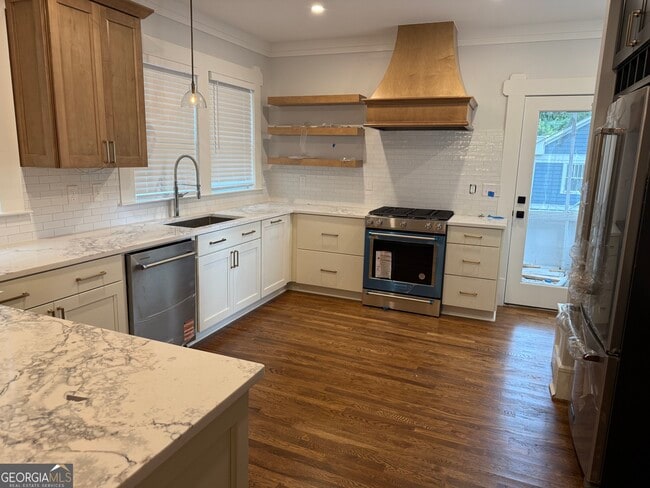 797 St Charles Ave NE in Atlanta, GA - Building Photo - Building Photo