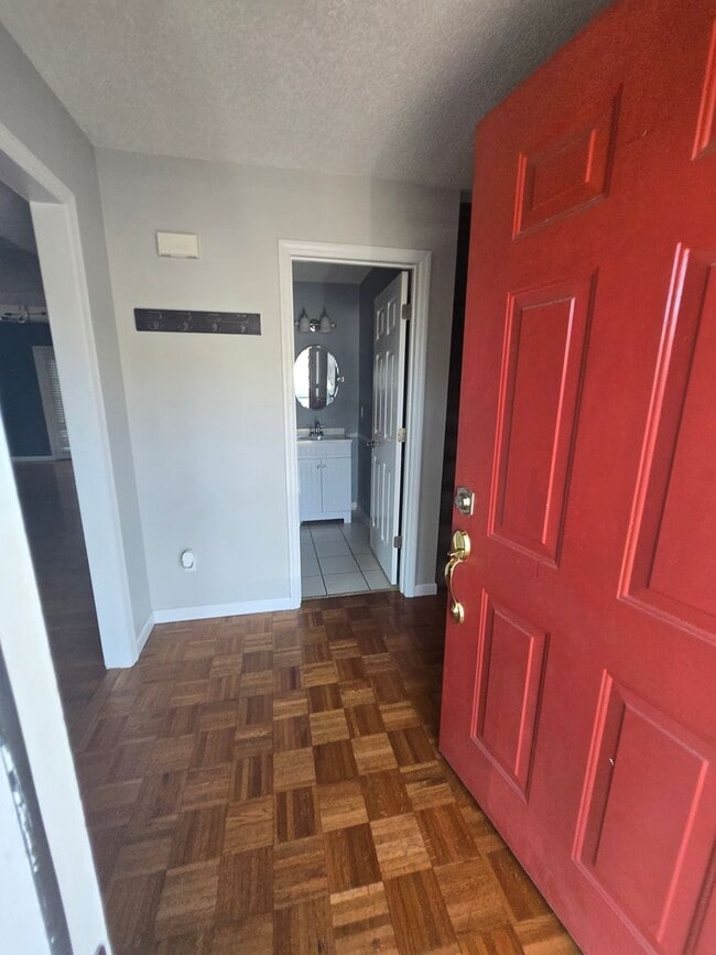 305 Waterford Ct in Johnson City, TN - Building Photo - Building Photo