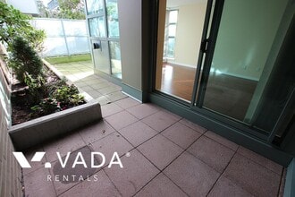 4398 Buchanan St in Burnaby, BC - Building Photo - Building Photo