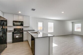 12020 Arabian Rd in Aubrey, TX - Building Photo - Building Photo