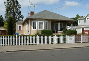 341 N Claremont St in San Mateo, CA - Building Photo