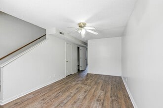 285 State Line Rd in Oak Grove, KY - Building Photo - Building Photo