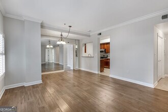 2161 Peachtree Rd NE in Atlanta, GA - Building Photo - Building Photo