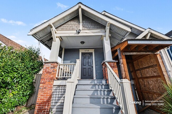 property at 4748 7th Ave NE