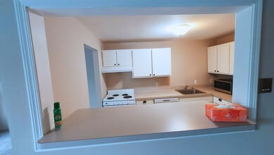 31993 W 12 Mile Rd in Farmington Hills, MI - Building Photo - Building Photo
