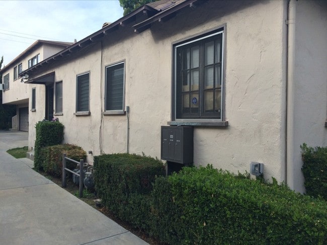 1021 S Shenandoah St in Los Angeles, CA - Building Photo - Building Photo