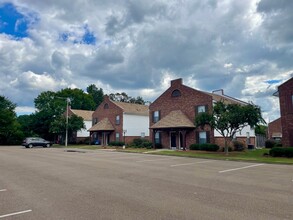 2009 Dundee Rd in Oxford, MS - Building Photo - Building Photo