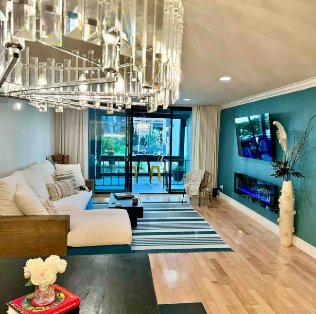 7777 W 91st St, Unit 1134 in Los Angeles, CA - Building Photo - Building Photo