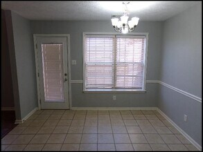 12 Lauren Cove in Cabot, AR - Foto de edificio - Building Photo