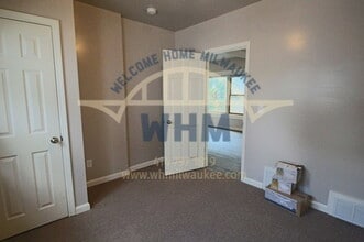 2470 N 54th St in Milwaukee, WI - Building Photo - Building Photo
