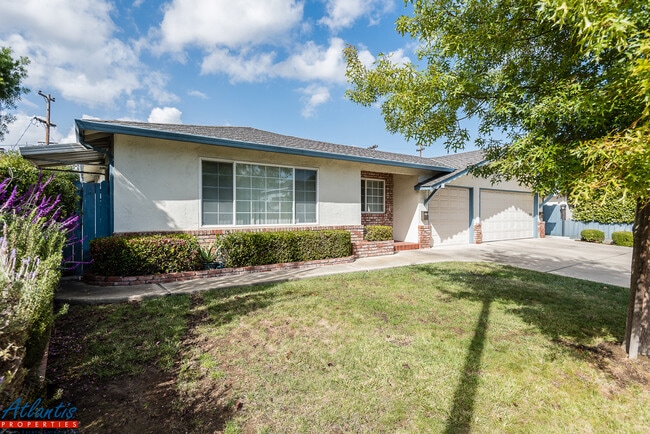 1030-1032 Williams Way