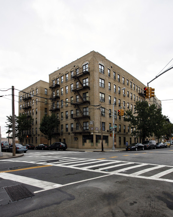 1000 Freeman St in Bronx, NY - Building Photo