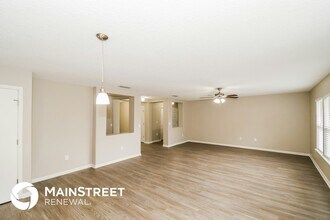 11533 Brian Lakes Dr N in Jacksonville, FL - Foto de edificio - Building Photo