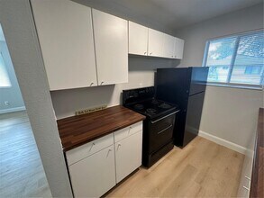 1835 Bough Ave in Clearwater, FL - Building Photo - Building Photo