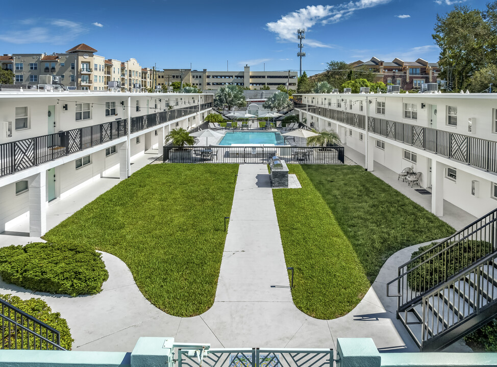 SoHo Apartments in Tampa, FL - Foto de edificio