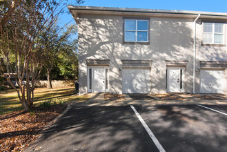 1367 W Highway 98 in Mary Esther, FL - Building Photo - Building Photo