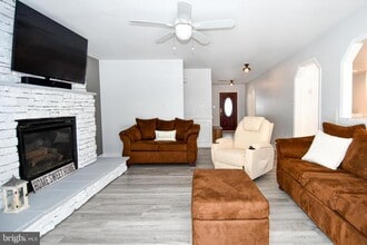 10049 Meleen Dr in Faulkner, MD - Building Photo - Building Photo