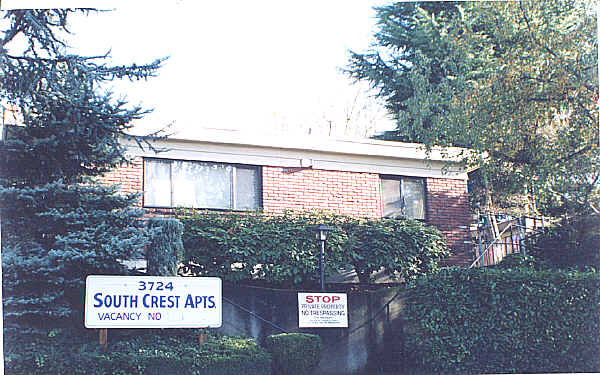 South Crest Apartments in Portland, OR - Building Photo - Building Photo