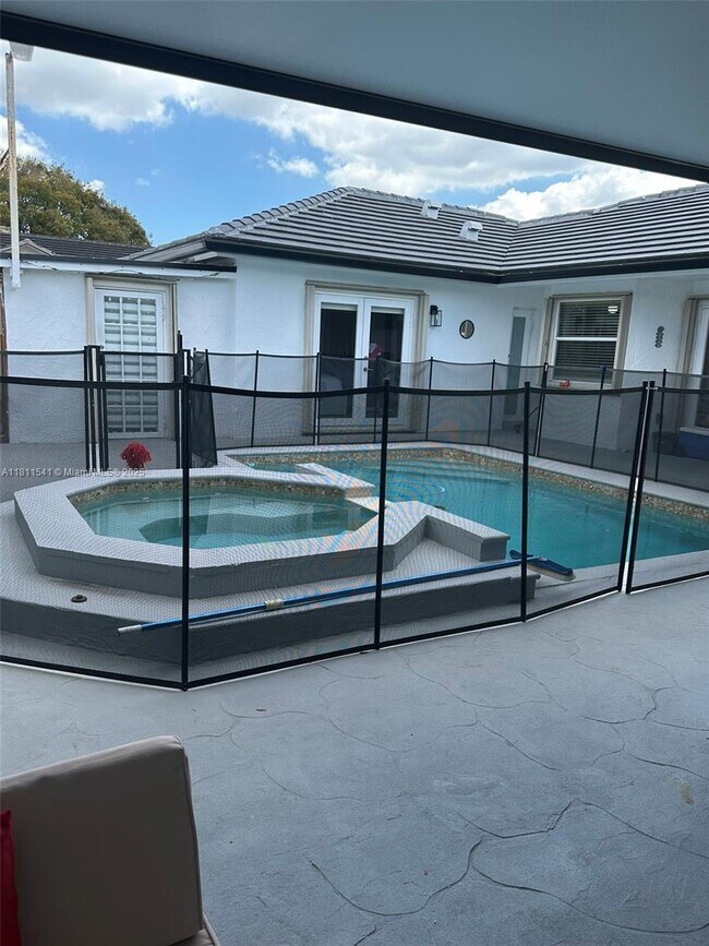 11421 SW 145th Ave in Miami, FL - Building Photo - Building Photo