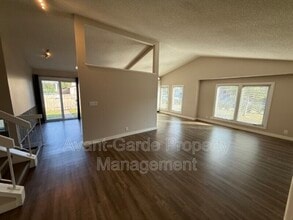 4004-4020 20 Ave NW in Edmonton, AB - Building Photo - Building Photo