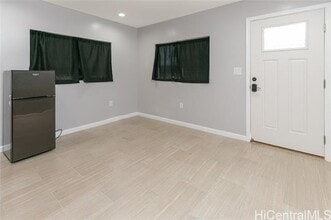 1801 Lanakila Ave in Honolulu, HI - Building Photo - Building Photo