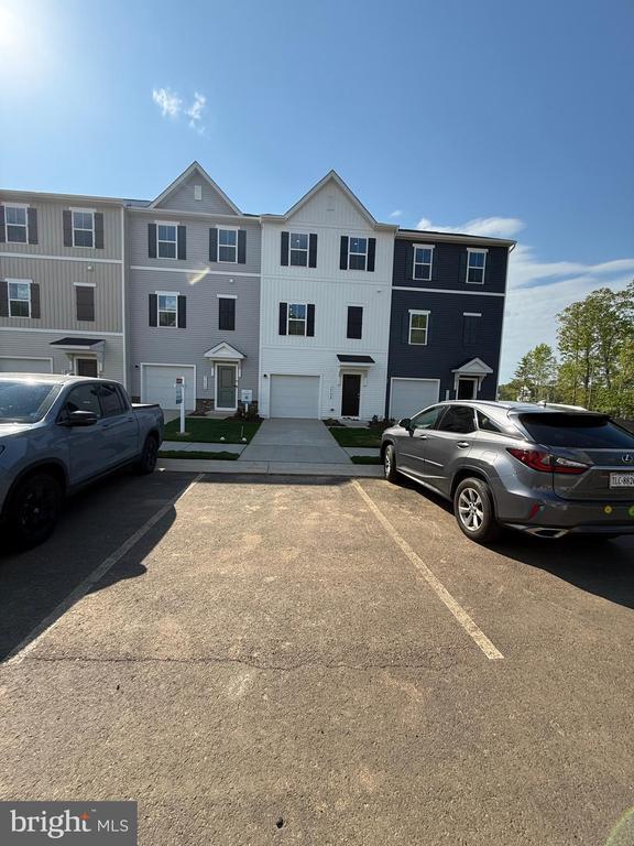 36106 Wilderness Shores Way in Locust Grove, VA - Building Photo - Building Photo