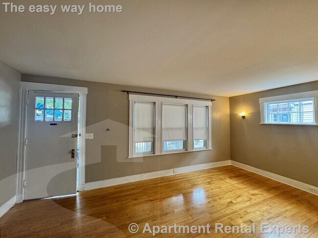 15 Corinthian Rd in Somerville, MA - Building Photo - Building Photo