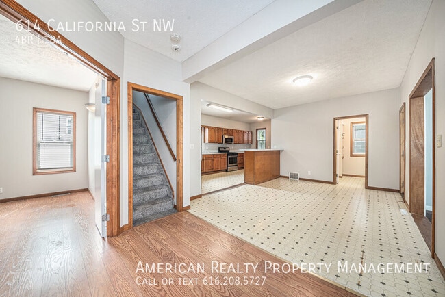 614 California St NW in Grand Rapids, MI - Building Photo - Building Photo