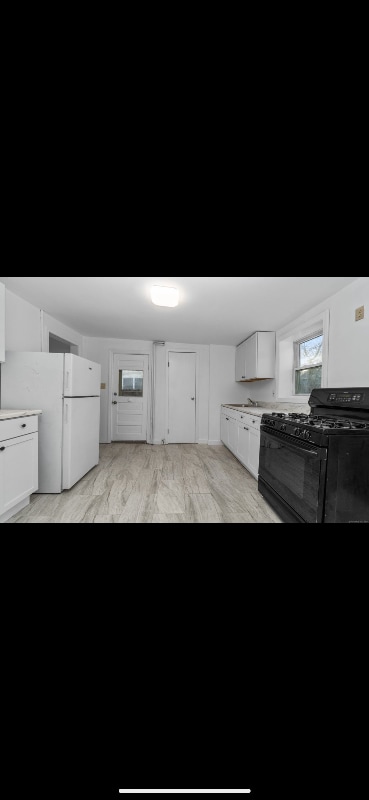 57 W Coit St