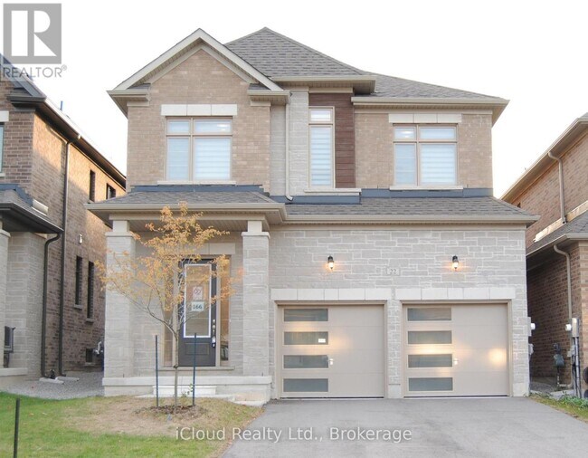 22 Sassafras Rd in Springwater, ON - Building Photo - Building Photo