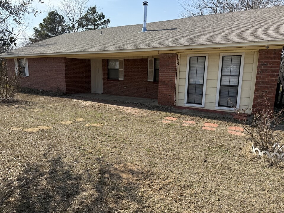 371 Rs County Rd 2140 in Emory, TX - Building Photo