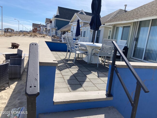 115 Beach Front in Manasquan, NJ - Building Photo - Building Photo