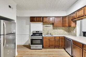 57 1/2 Saratoga Ave in Waterford, NY - Building Photo - Building Photo