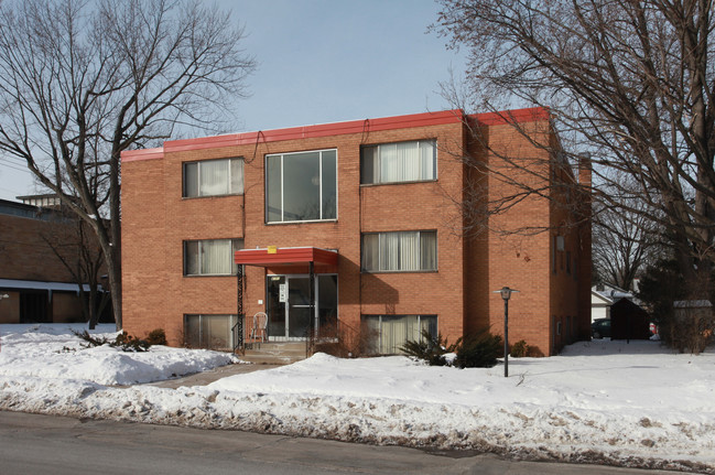 4101 Thomas Ave N in Minneapolis, MN - Foto de edificio - Building Photo