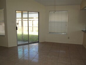 2526 Doverglen Dr in Missouri City, TX - Building Photo - Building Photo