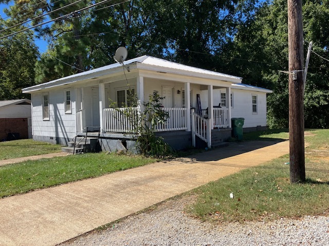 1301 N Green St in Tupelo, MS - Building Photo