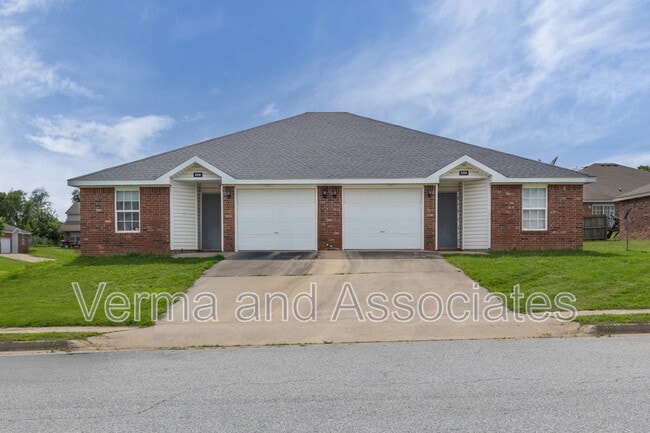 property at 256 Graystone Cir